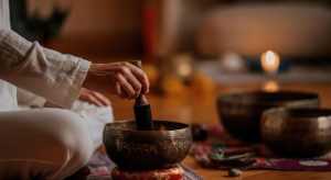 khóa đào tạo thiền chuông xoay - kết hợp âm thanh trị liệu và thiền chánh niệm