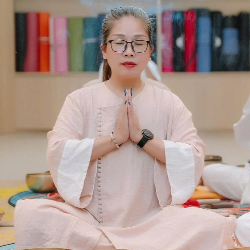 Cô Tường Vi